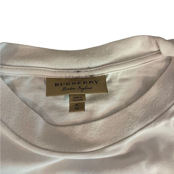 Burberry T-Shirt Size XL - Picture 2 of 3